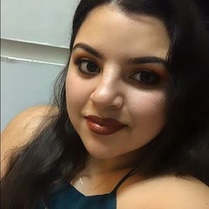 Meet your Posher, Karina